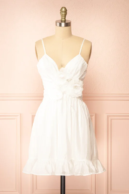 Pattiesun | Short White Dress w/ Flower Appliqués