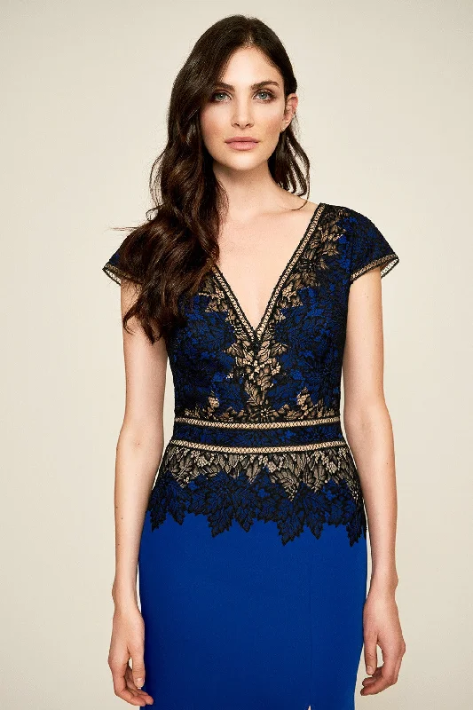 TADASHI SHOJI-VIOLETTE CREPE GOWN