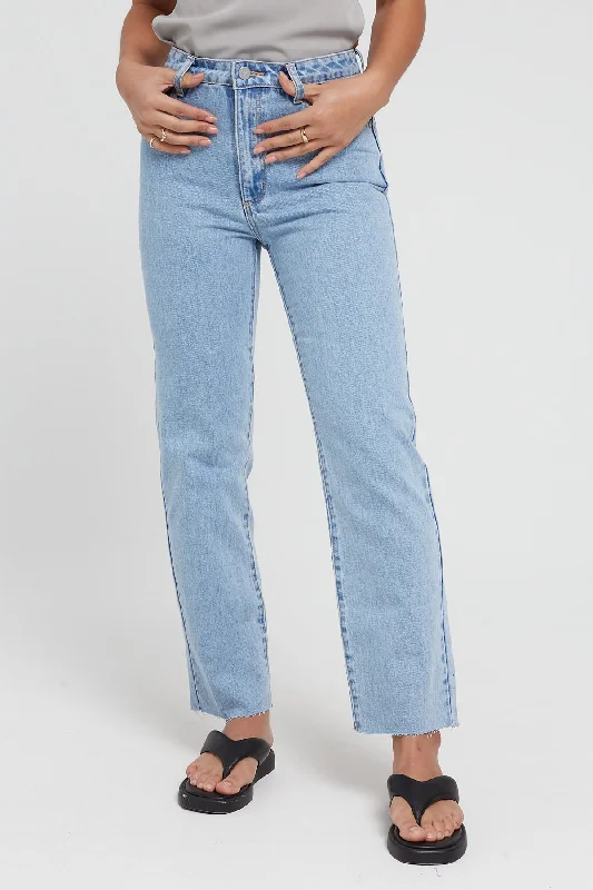 Abrand A 94 High Waisted Straight Petite Jean Walkaway