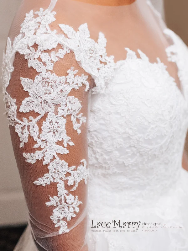 Bohemian Lace Wedding Dress in Flowing A-Line Shape