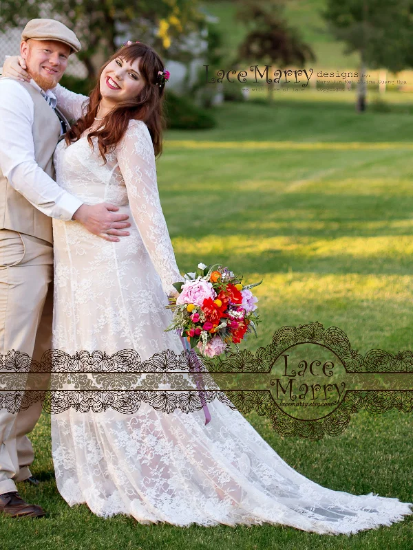 Delicate Lace Wedding Dress in Bohemian Style