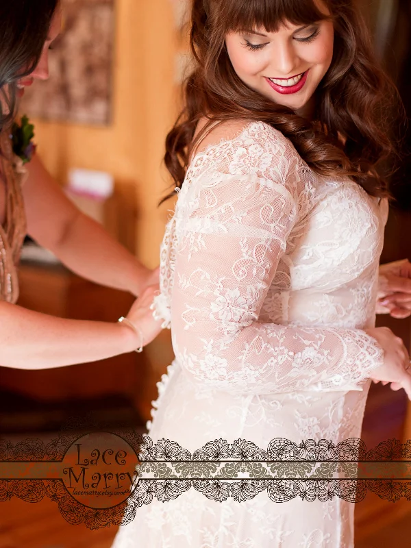 Delicate Lace Wedding Dress in Bohemian Style