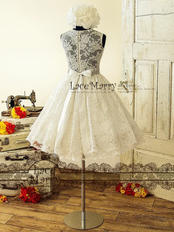 Pin-Up Lace Wedding Dress Inspired by 50's