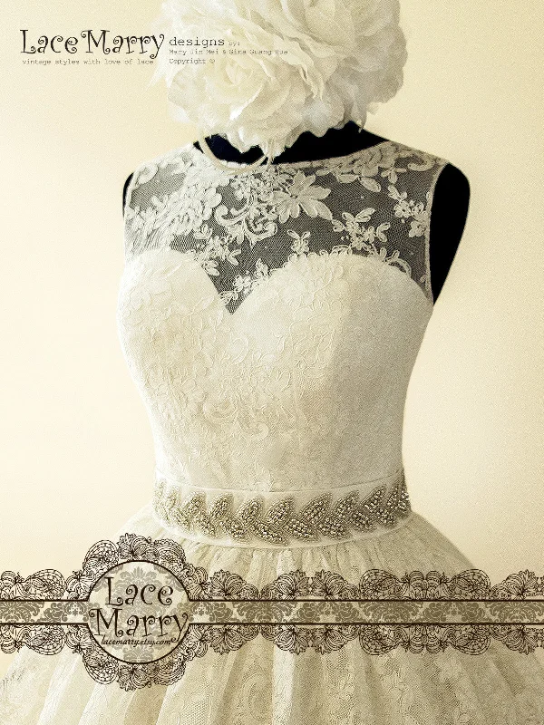 Pin-Up Lace Wedding Dress Inspired by 50's