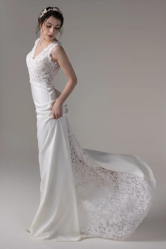 Trumpet Sweep-Brush Train Elastic Cloth Wedding Dress CW2658