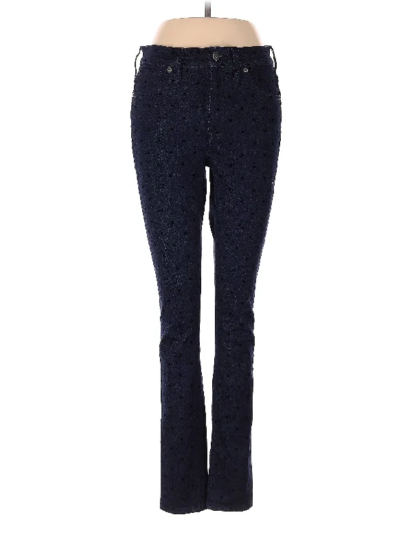 Don’t Wait – Shop Today!High-Rise Bootleg Jeans in Dark Wash