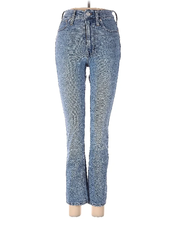 Limited Deals, Unlimited Savings!High-Rise Bootleg Jeans in Light Wash