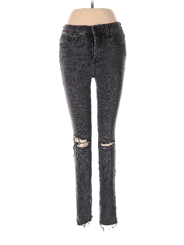 Bigger Savings, Better Shopping!High-Rise Skinny Jeans in Dark Wash