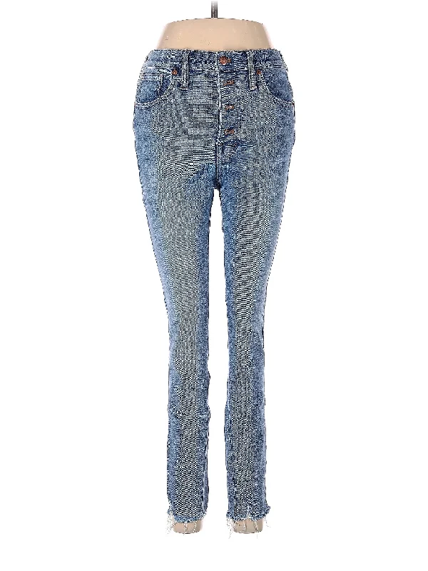 Your Shopping Spree Starts Here!High-Rise Skinny Jeans in Light Wash