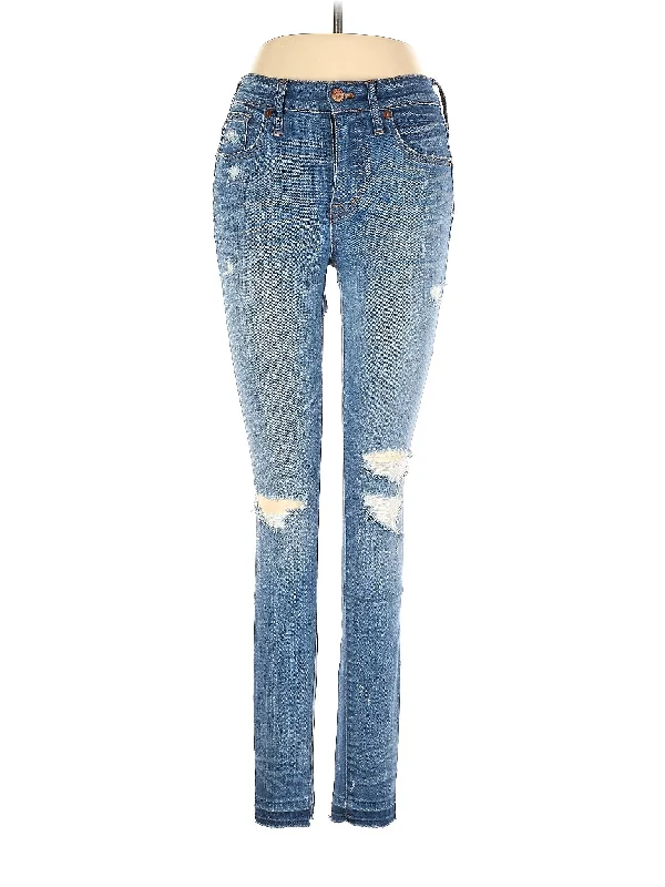 Unmissable Offers Await!High-Rise Skinny Jeans in Light Wash