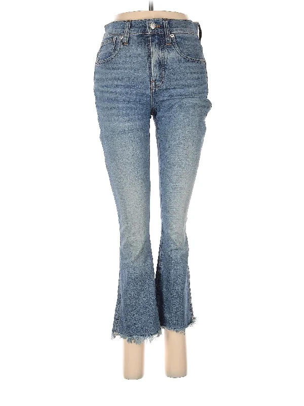 Huge Price Cuts Await!Mid-Rise Bootleg Jeans in Light Wash