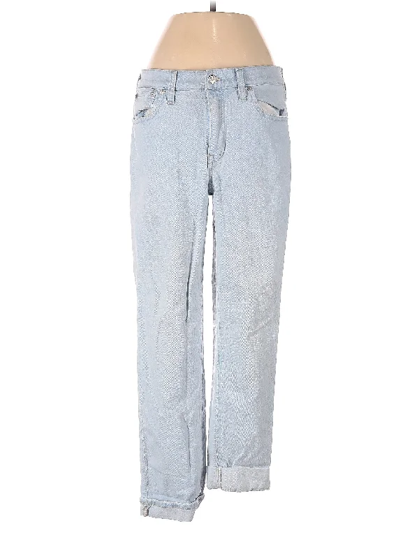 Everything Must Go!Mid-Rise Boyjeans Jeans in Light Wash