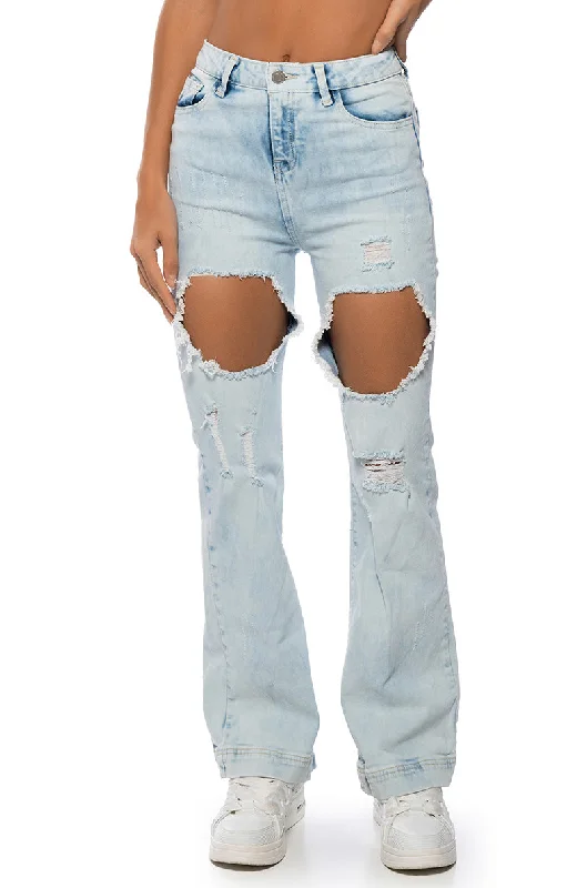 Shop Early, Save Big!YOUR NEW FAVORITE RELAXED FIT JEANS