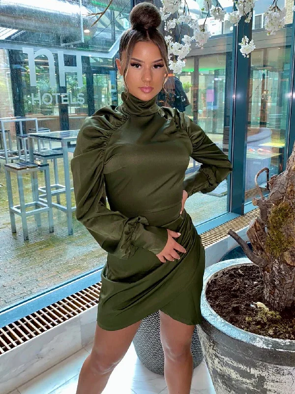 Get Ready to Save!90 ‘s Bae Puff Dress