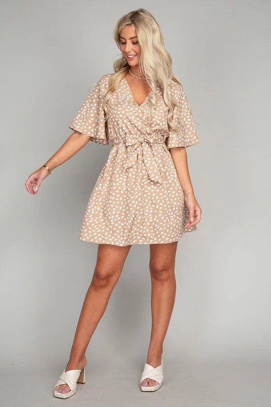 Flash Deals – Act Quickly!Allover Print Belted Dress