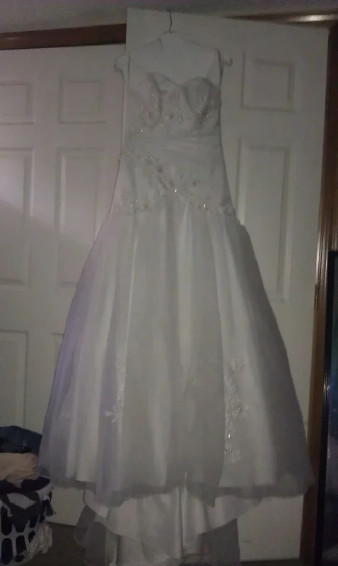 Get It Before It’s Gone!David's Bridal Sweetheart drop waist