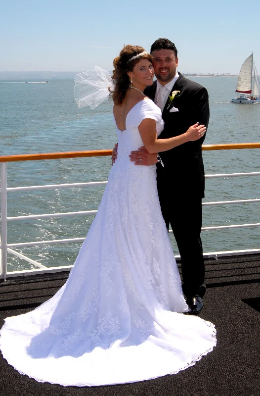 Save More with Every Purchase!Demetrios Ultra Sophisticate 1430