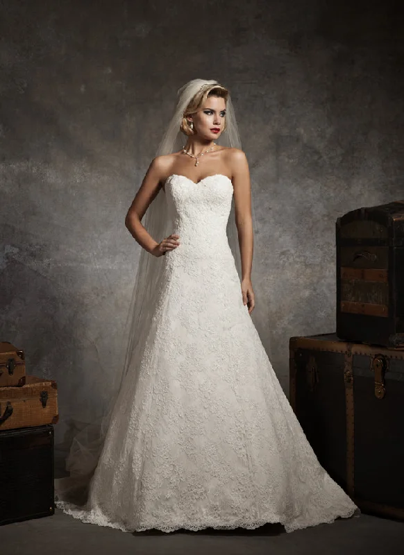 Your Favorite Sale is Back!Justin Alexander 8627