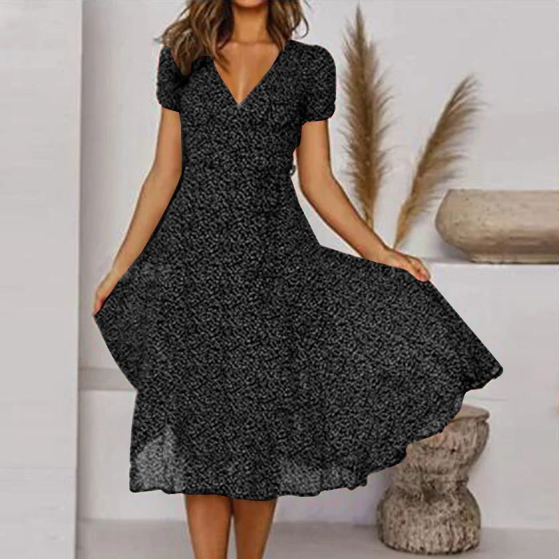 The Best Deals Won’t Wait!Louise | Tummy-Covering Floral Dress