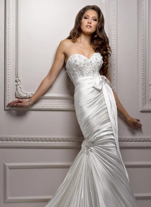 Every Deal is a Steal!Maggie Sottero Maggie Sottero Mia Size 4