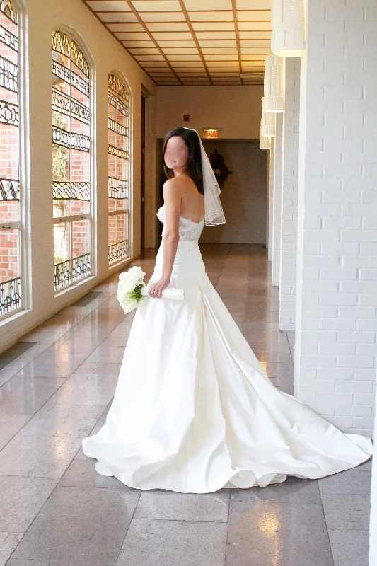 Limited Stock Available!Monique Lhuillier Desiree
