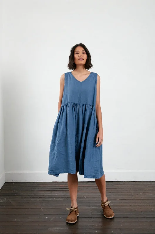 Find Your Perfect Deal Today!Adelaide Sleeveless Linen Dress with Pockets
