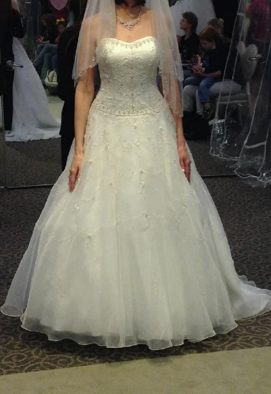 Your Favorite Items on Sale Now!Oleg Cassini CT258