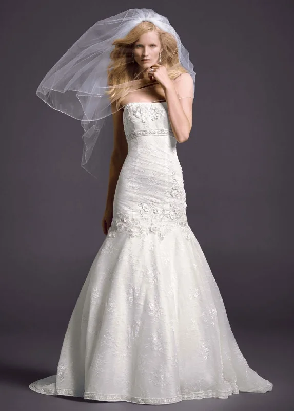 Steals and Deals Await!Oleg Cassini CWG377
