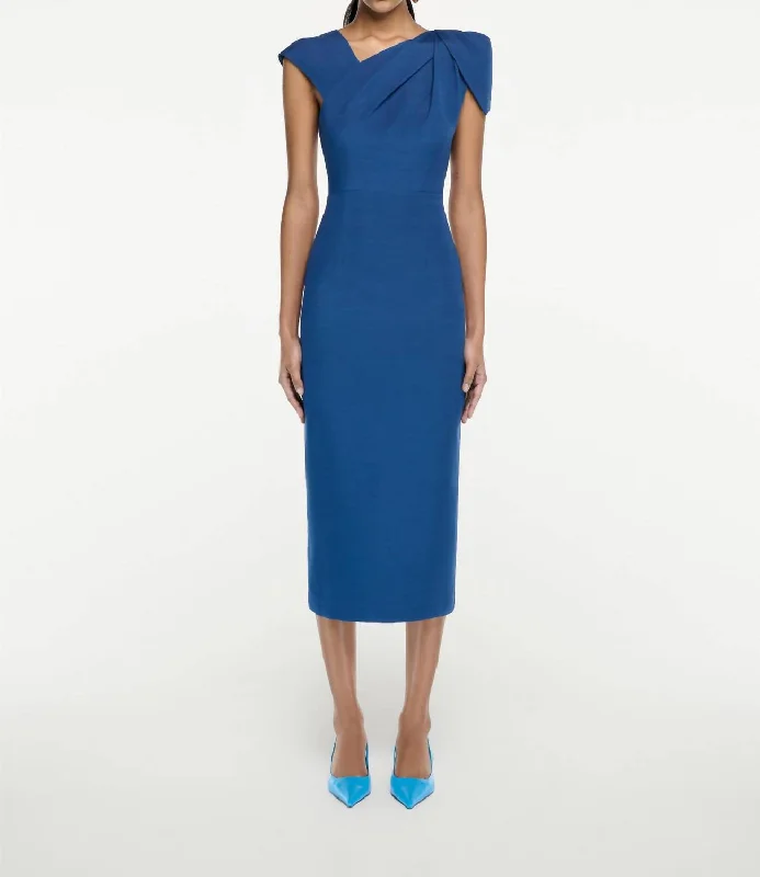 The Sale You’ve Been Waiting For!Short Sleeve Midi Dress In Navy
