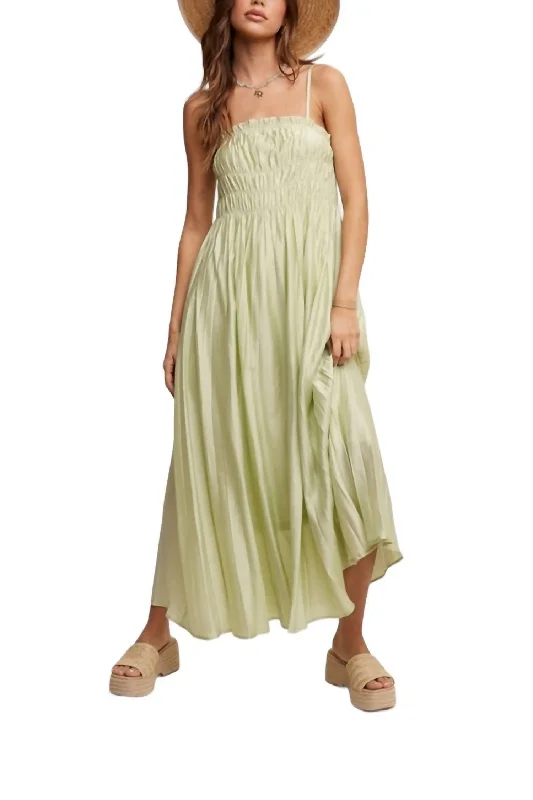 Your Discount is Waiting!Flowy Pleated Maxi Dress In Green Lily