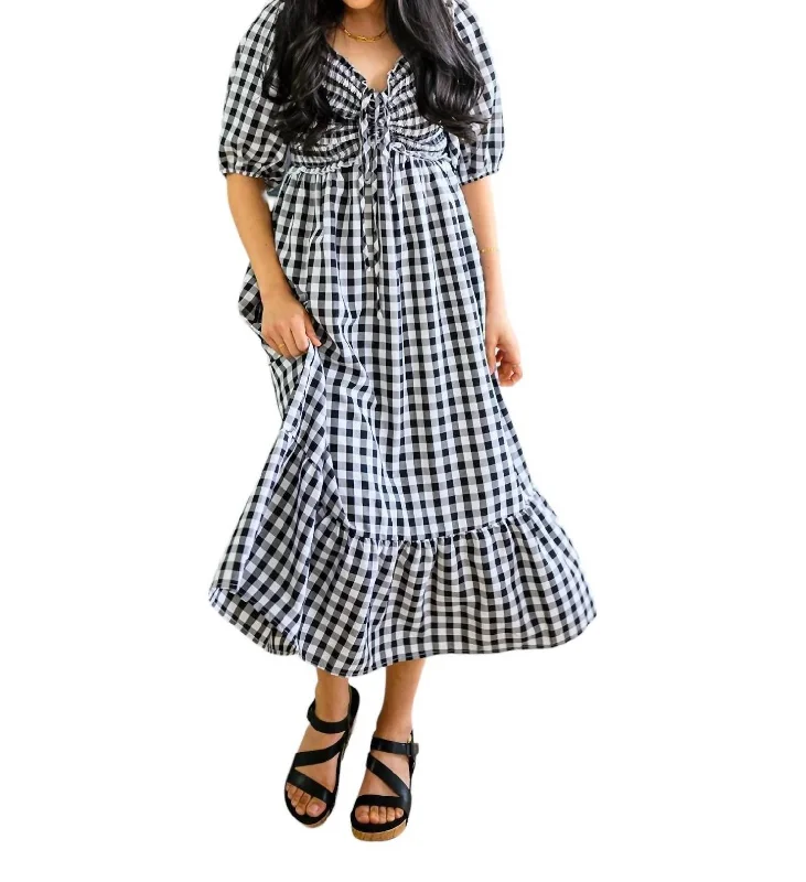 Limited Time Offer!Greenville Gingham Maxi Dress In Black And White