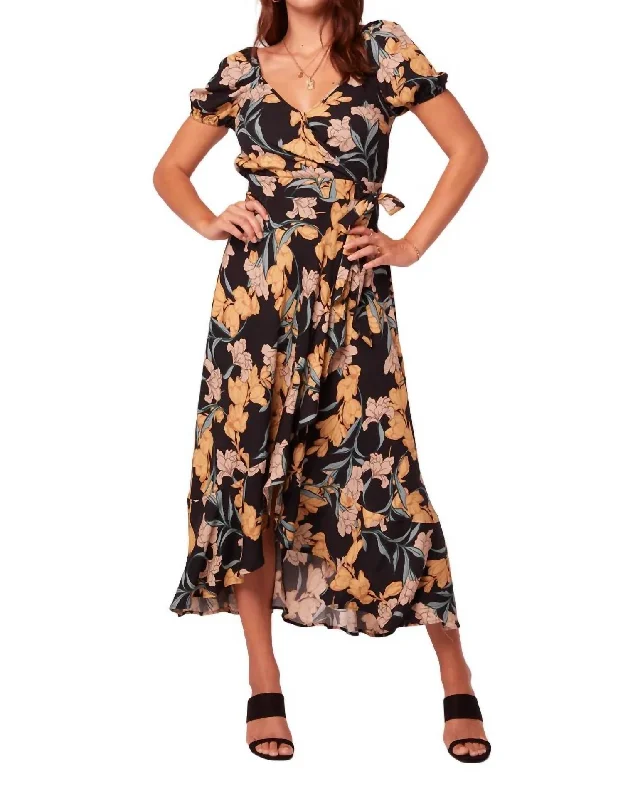 Limited-Time Price Drop!Natessa Maxi Dress In Black/bone