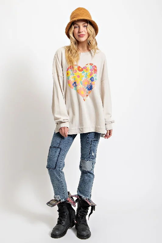 Hot Deals You Can’t Resist!Easel Heart Print Washed Pullover
