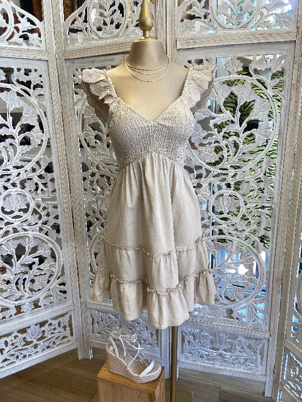 Unmissable Offers Await!Beige Eyelet Sleeve Dress