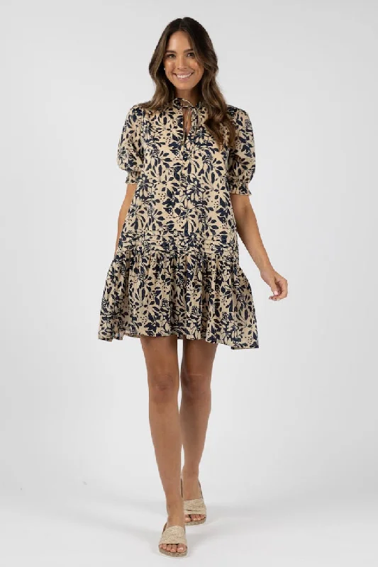 New Discounts Just Dropped!Eden Navy Print Shift Dress