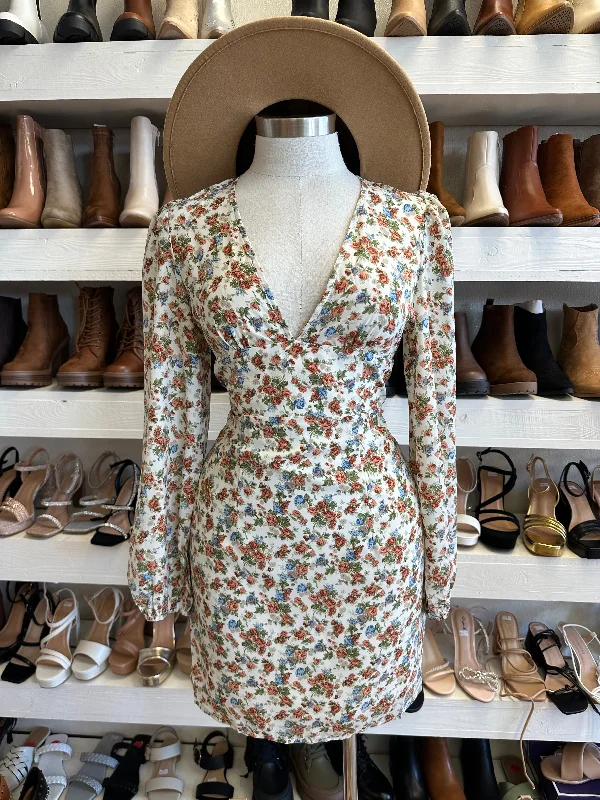 Best Offers of the Month!Floral V Neck Dress