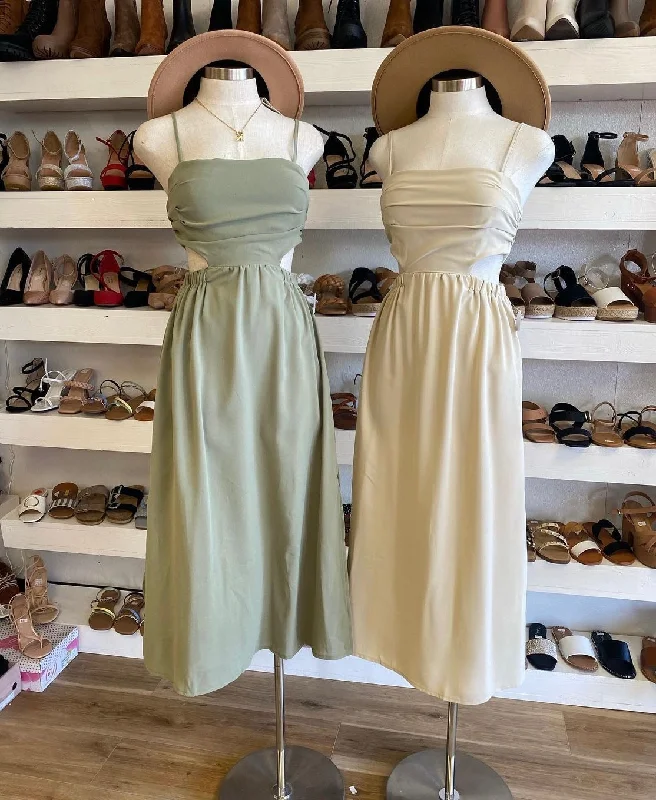 Buy More, Pay Less!Maxi Cutout Dress