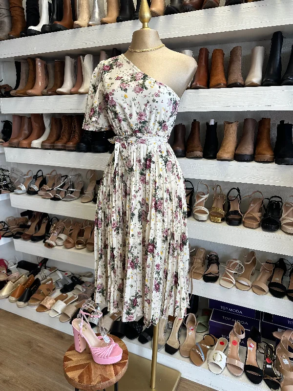 Limited Time Offer!One Sleeve Pleated Dress