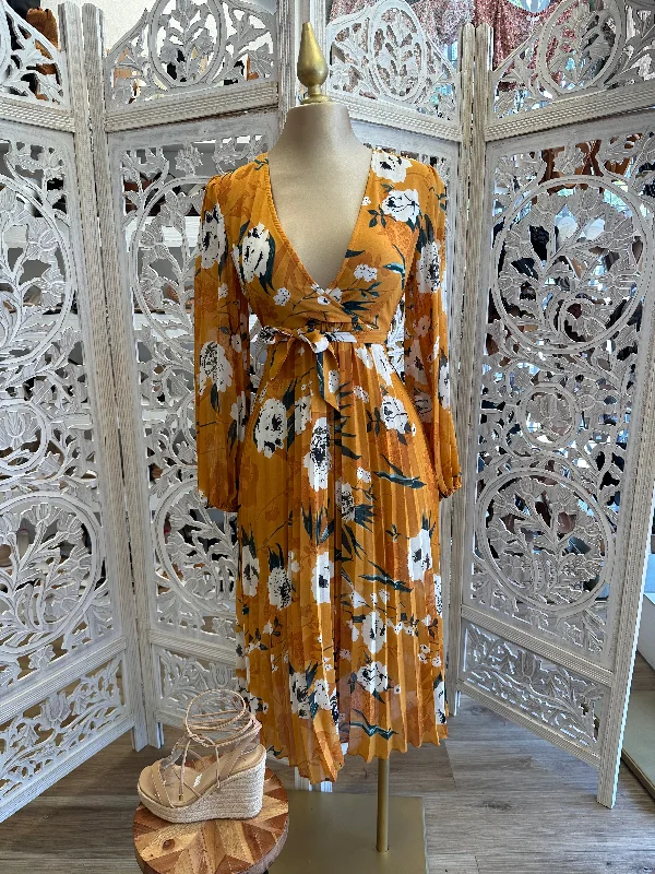 Get Ready to Save!Orange Pleated Floral Dress