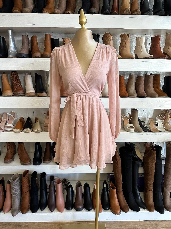 Exclusive Savings This Week!Tie Front Sheer Sleeve Dress
