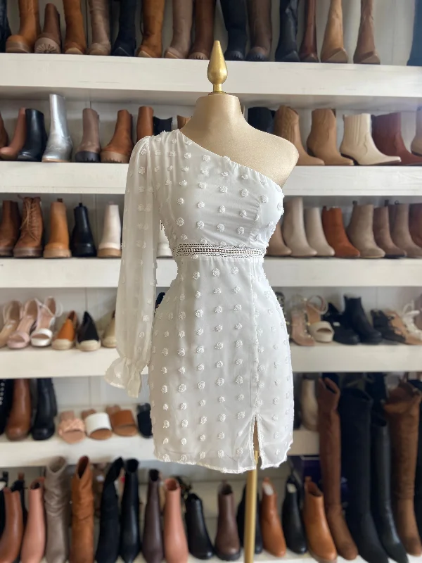 Your Chance to Save is Now!White One Sleeve Dress