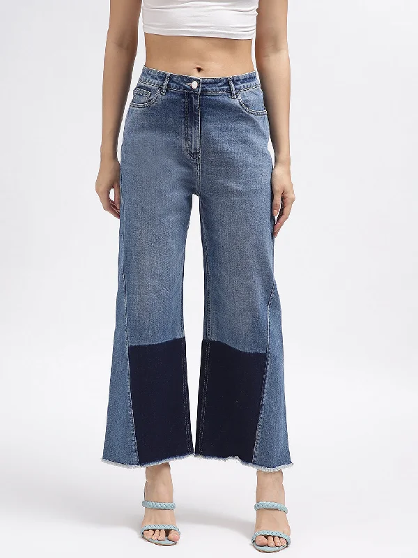Huge Price Cuts Await!Iconic Women Blue Colour Blocked Flared Jeans